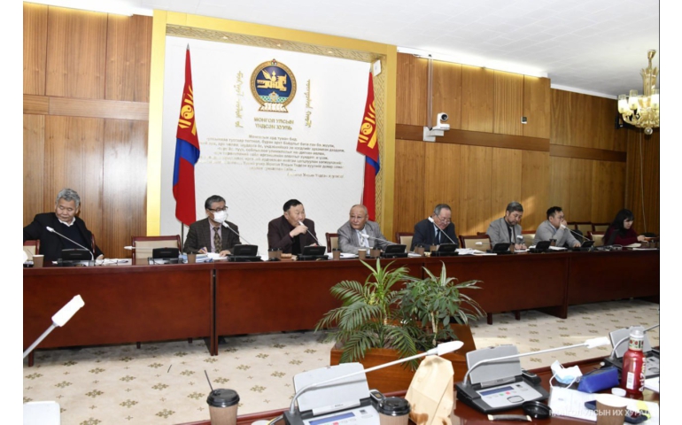 Сонгогдсон иргэд төрийн ордонд ирж, саналаа өгнө